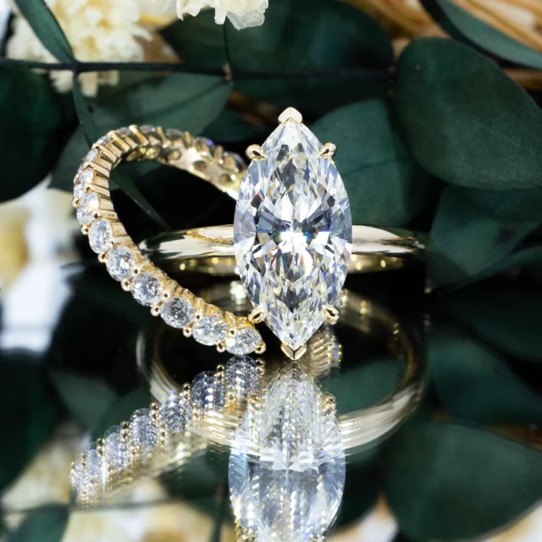 15 Amour Marquise with Open Band.webp