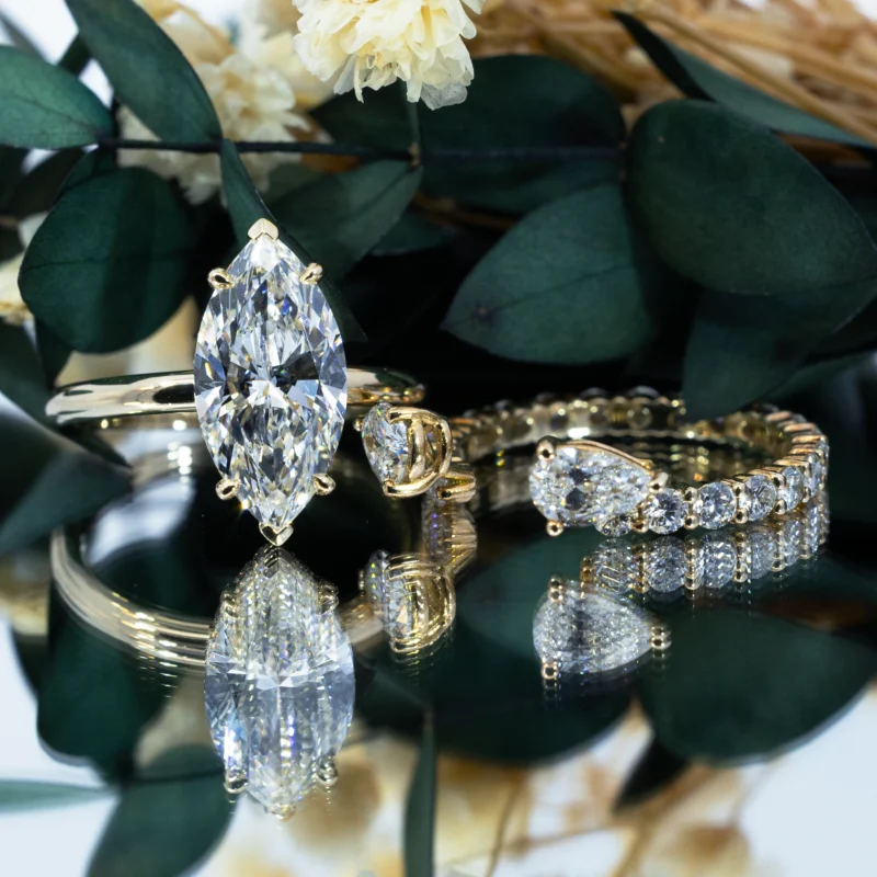 15 Moment Marquise with Side stone Bridal Set