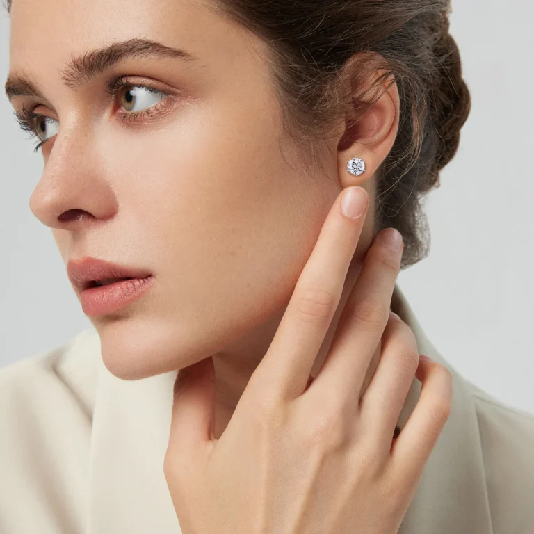 MODEL2 Solitary Six Prong Round Prong Martini earring round