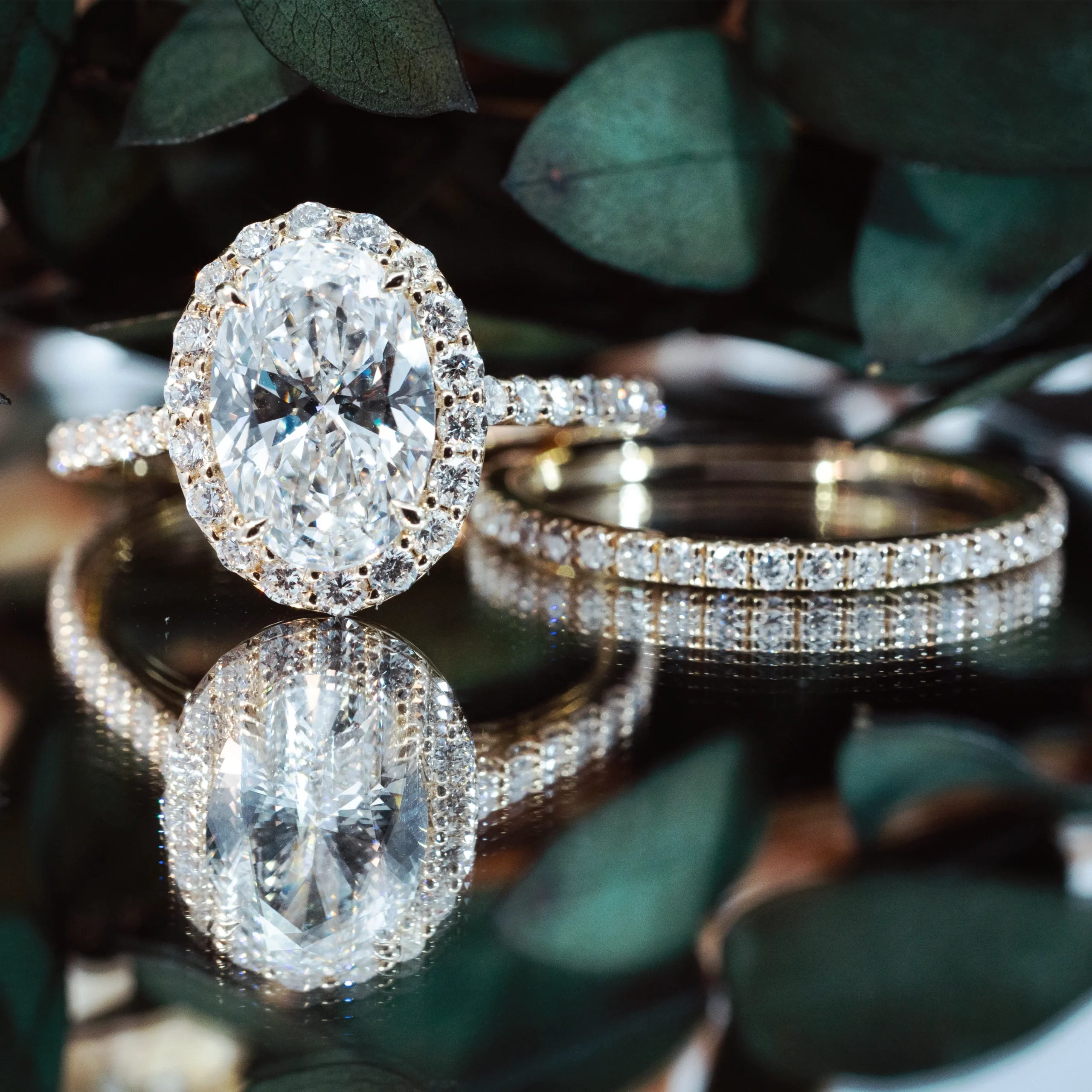 15 Glintwave Classic Halo Oval Cut U Pavé Diamond Ring 15 Glintwave Classic Halo Oval Cut U Pavé Diamond Ring